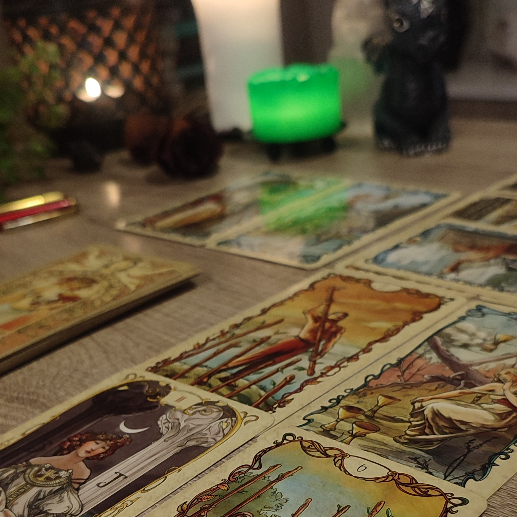 Sesión de Tarot Integral: evolutivo, terapéutico y predictivo